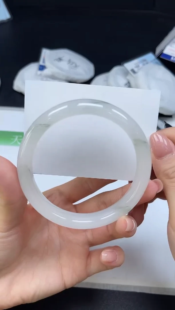 未镶嵌手镯石英质玉045-6263