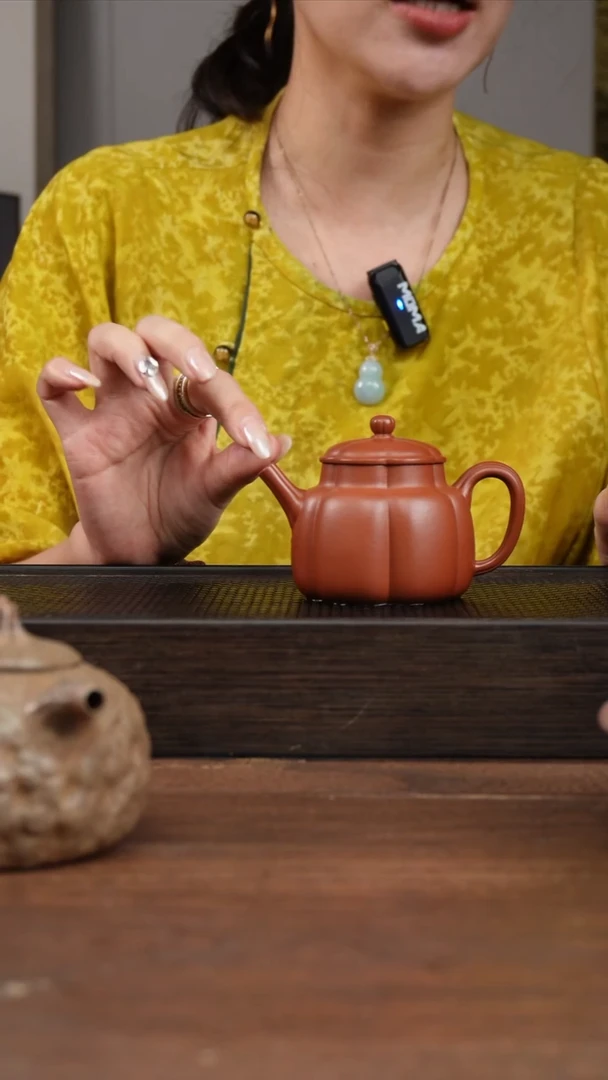 茶壶紫砂浅****)朱泥筋纹小岩心      120CC