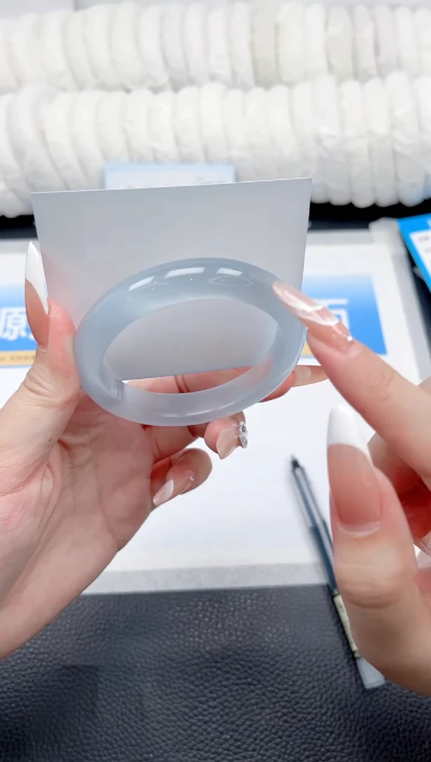 石英质玉手镯未镶嵌94-冰蓝59.7