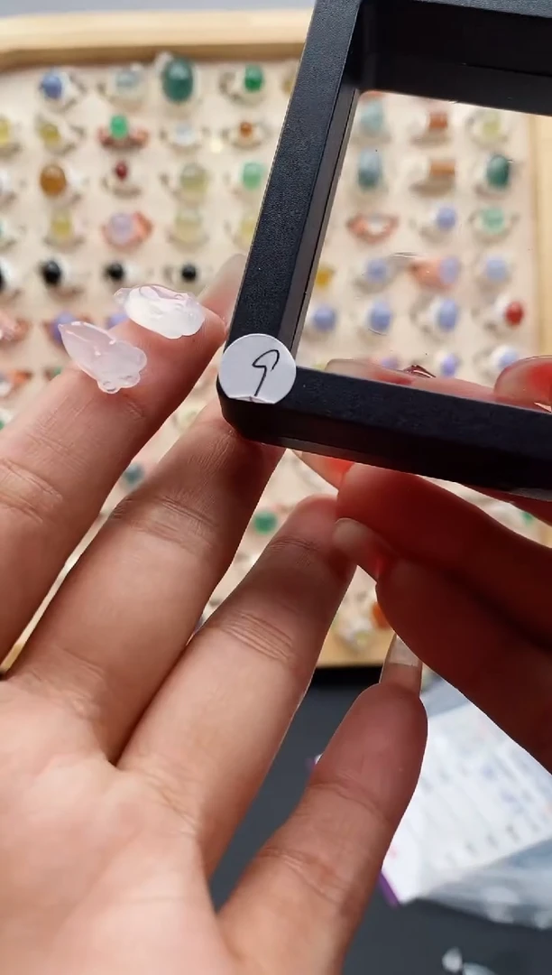 【闪购商品】翡翠裸石缅甸天然A货翡翠裸石+