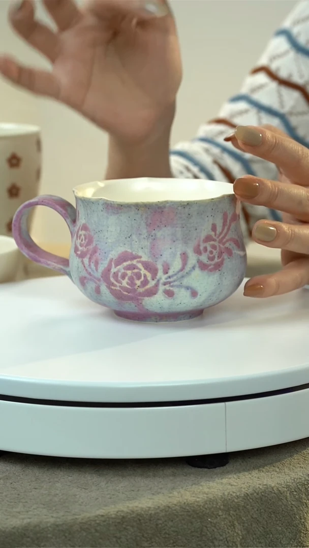 粉紫新款腾蔓玫瑰把手杯