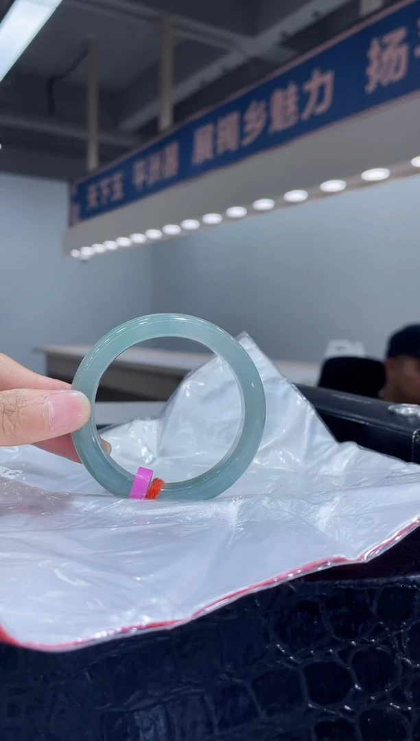 未镶嵌手镯翡翠10