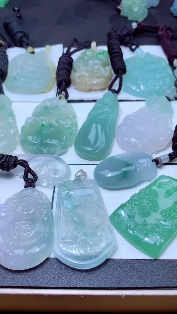 颈饰未镶嵌翡翠天然A货翡翠