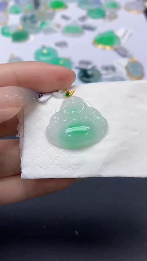 翡翠18K金镶嵌颈饰天然缅甸a货翡翠