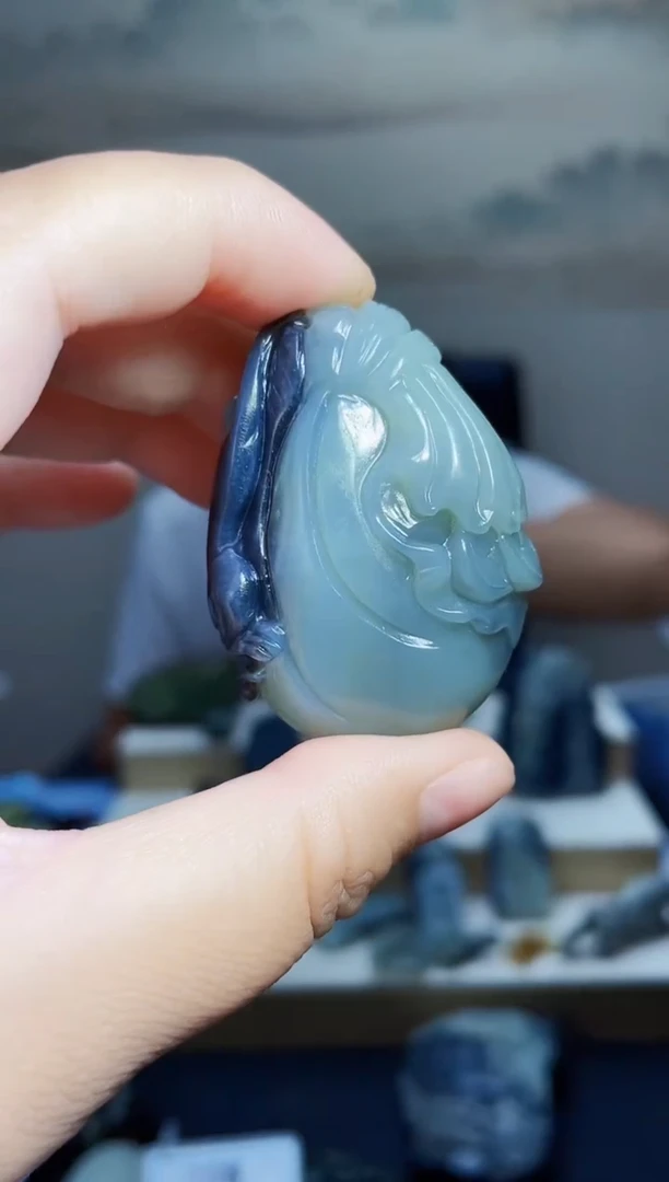 和田玉未镶嵌颈饰1