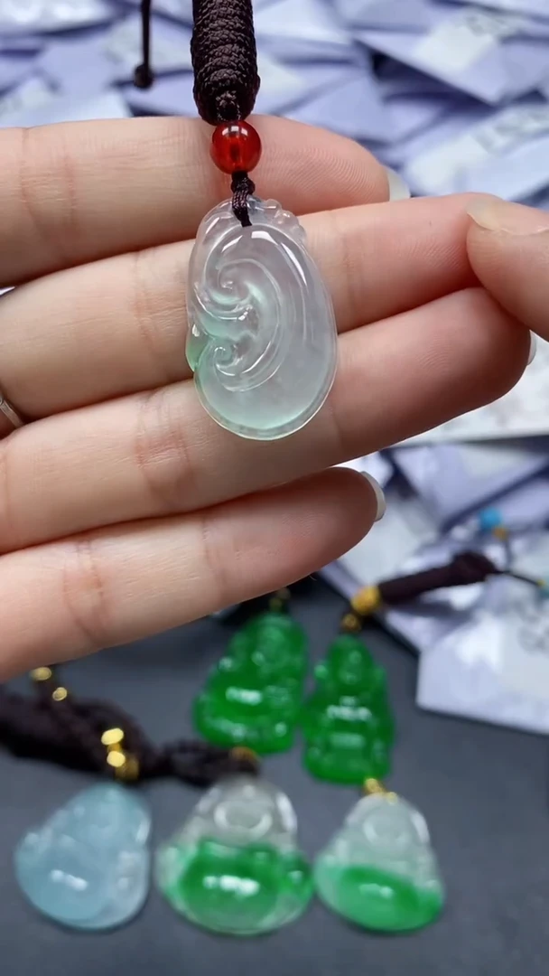 翡翠未镶嵌吊坠(赠链)123