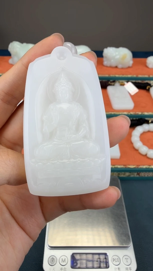 颈饰未镶嵌和田玉1