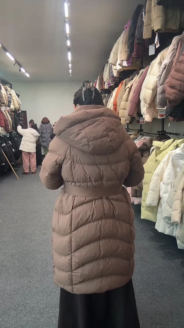 艾雨衣尚一秒闪购羽绒服