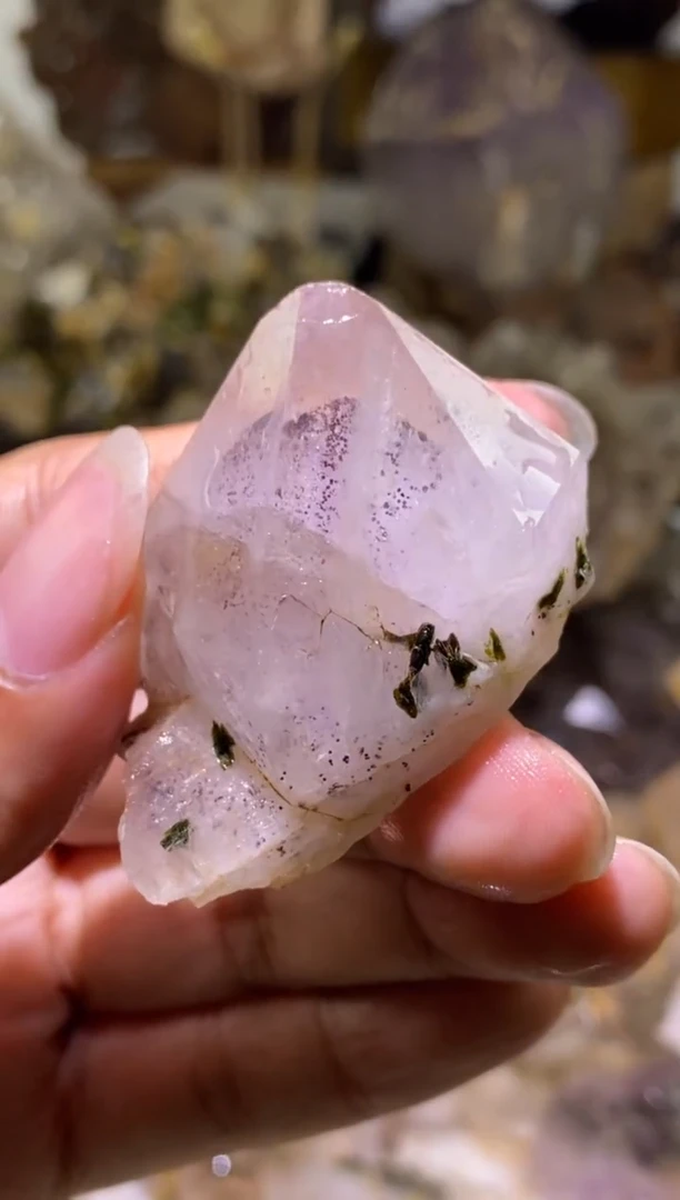 未镶嵌珠宝半成品水晶82号 超七带金草莓隐山花园水晶