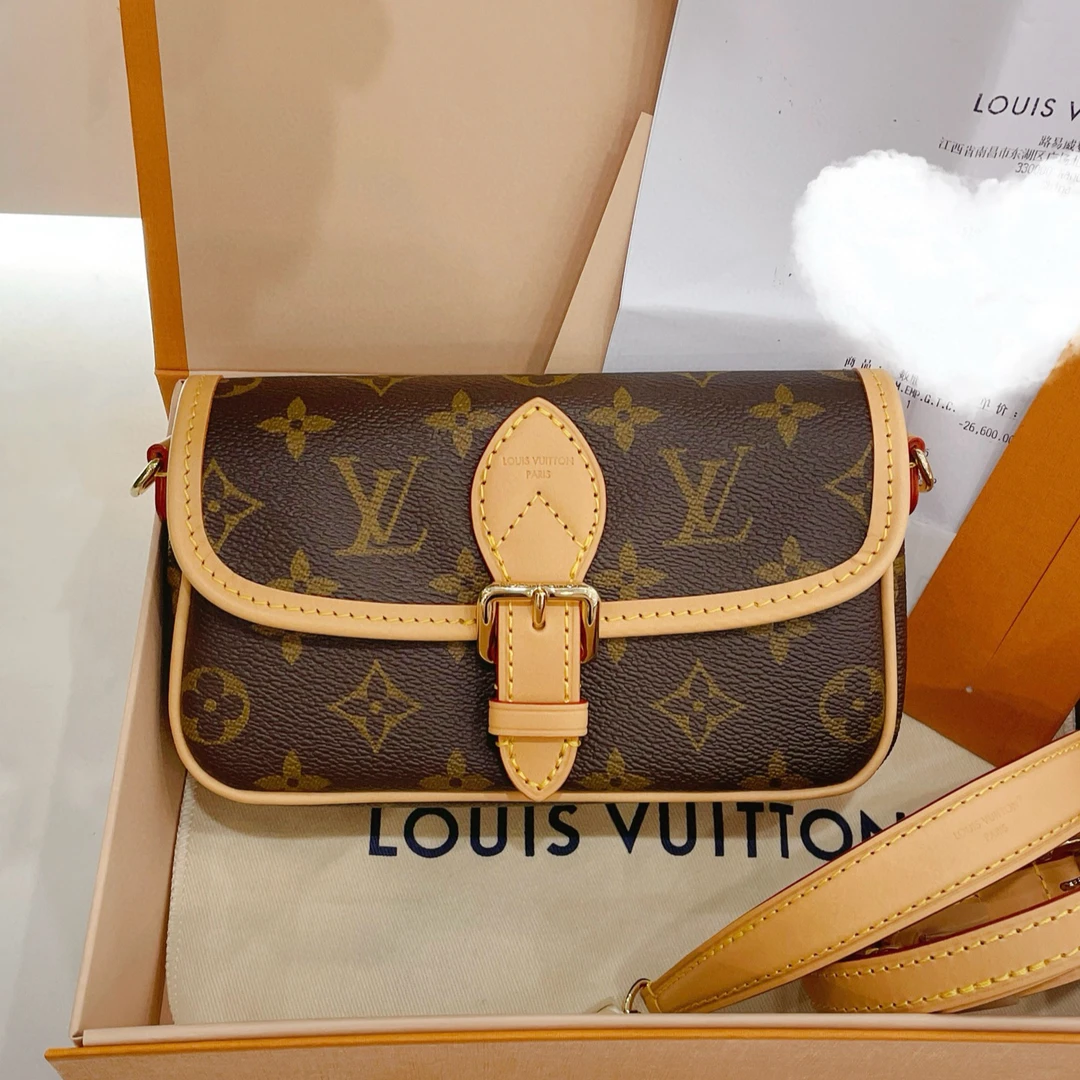 99新 LouisVuitton/路易威登 Dione系列mini法棍包
