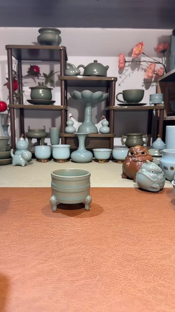 摆件瓷纯柴烧  全手三足樽 香炉主人杯陈设花器 青绿釉