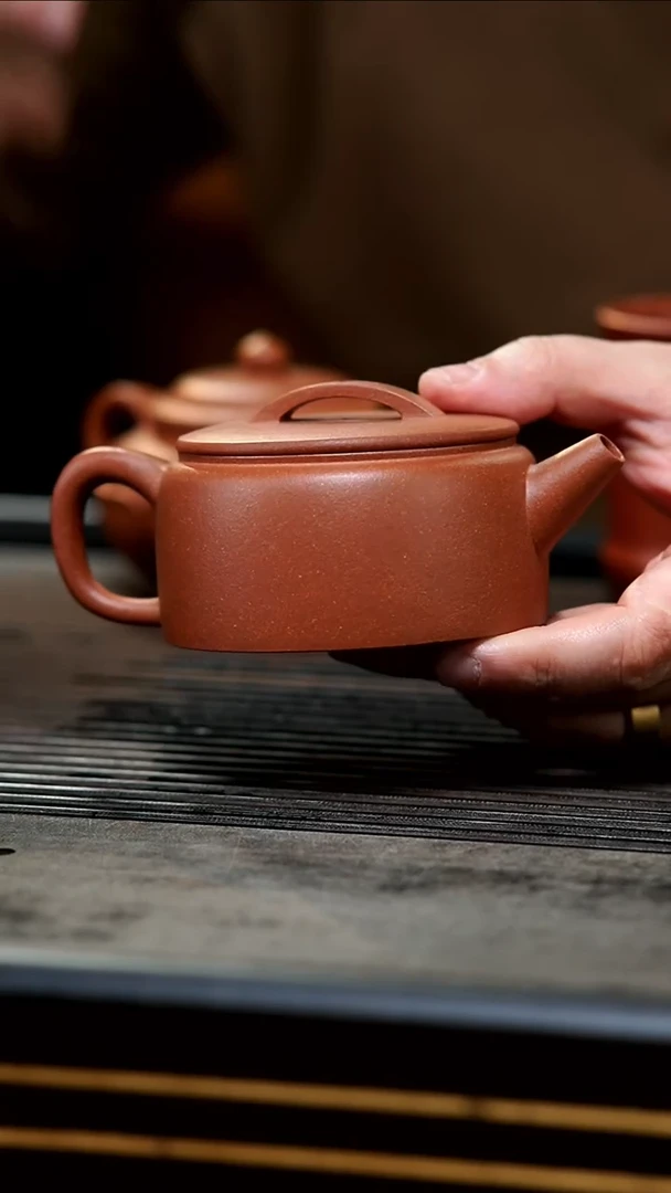 【闪购商品】紫砂茶壶22-御闳手作血降坡汉瓦190cc