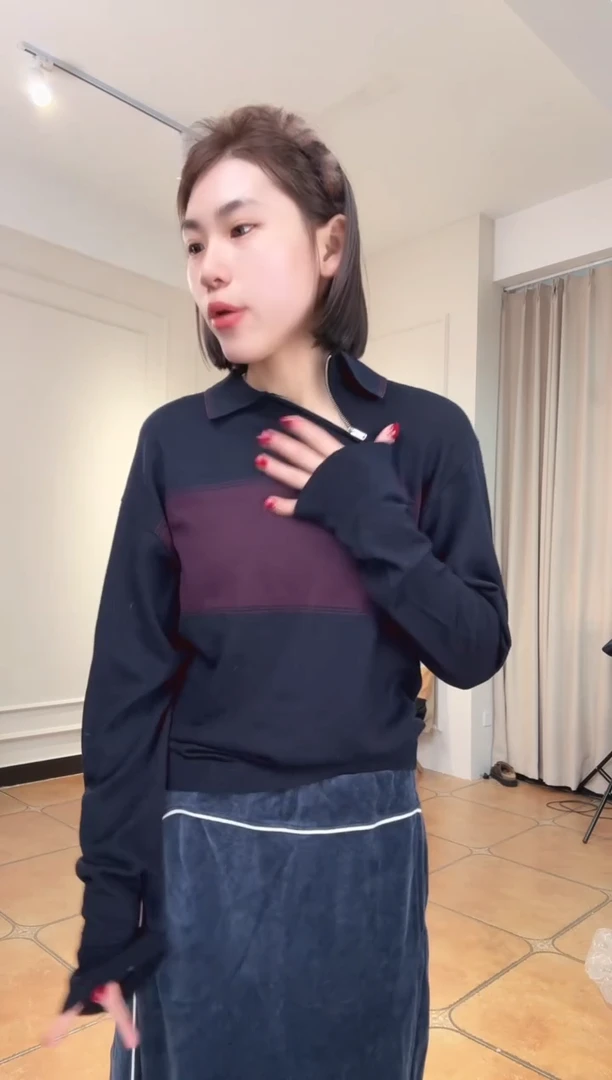 小*设计师品牌深色毛衣长袖