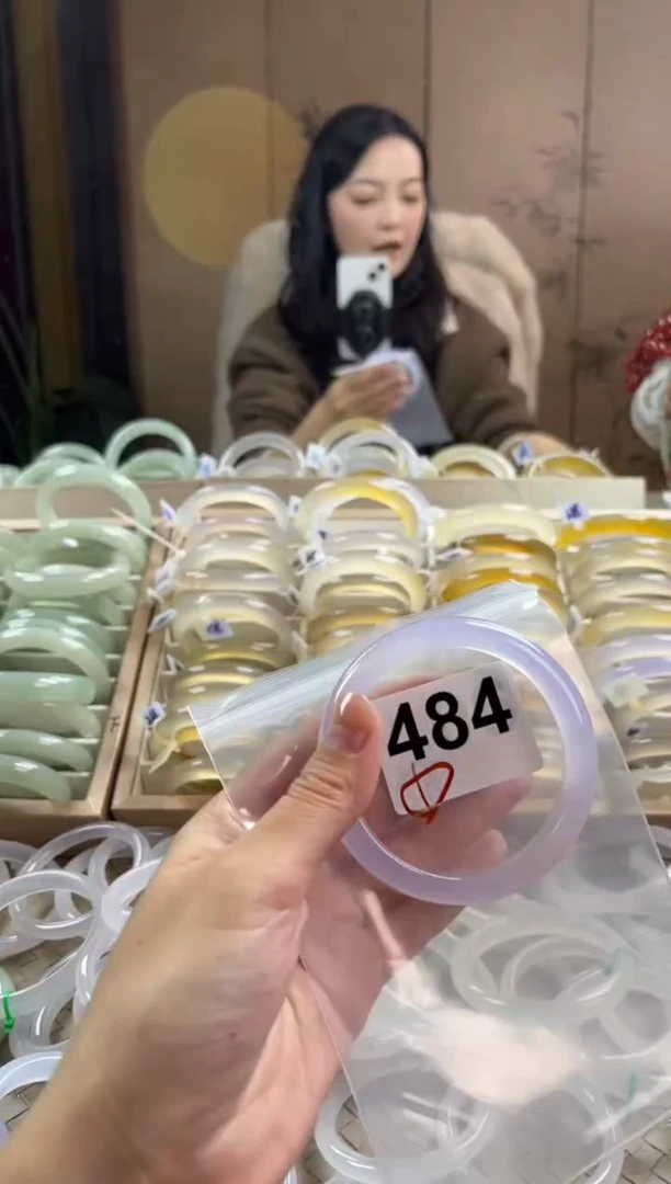 手镯玛瑙/玉髓未镶嵌484