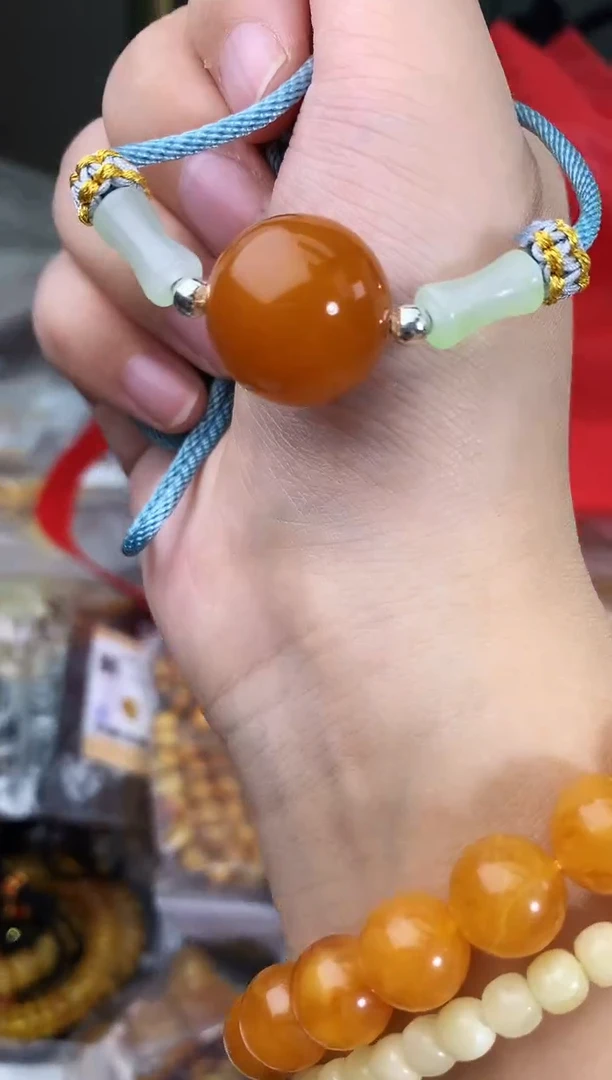 蜜蜡未镶嵌珠宝奇石245