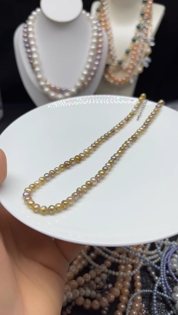 淡水珍珠未镶嵌颈饰多人