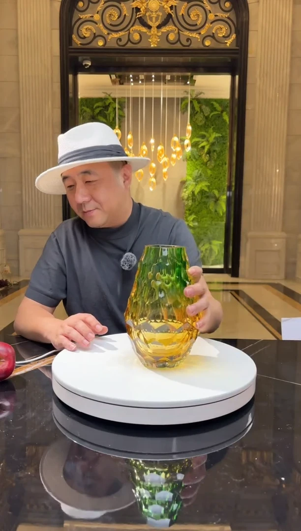 【闪购商品】摆件AJ06036茶金祖母绿艺术花器