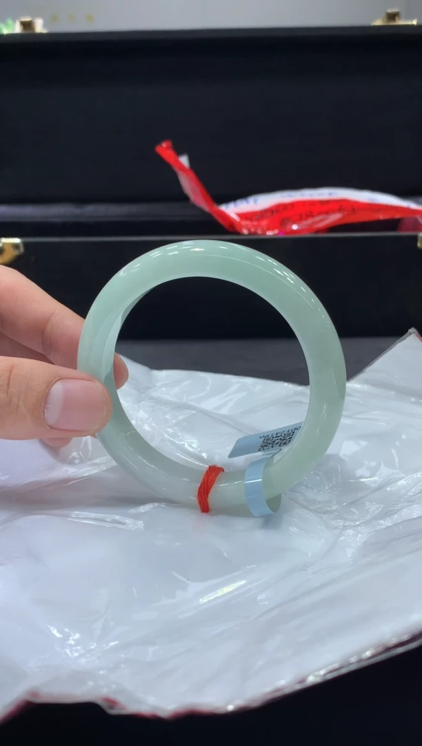 未镶嵌手镯翡翠翡翠手镯