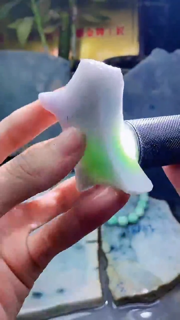 未镶嵌挂件翡翠小雨104