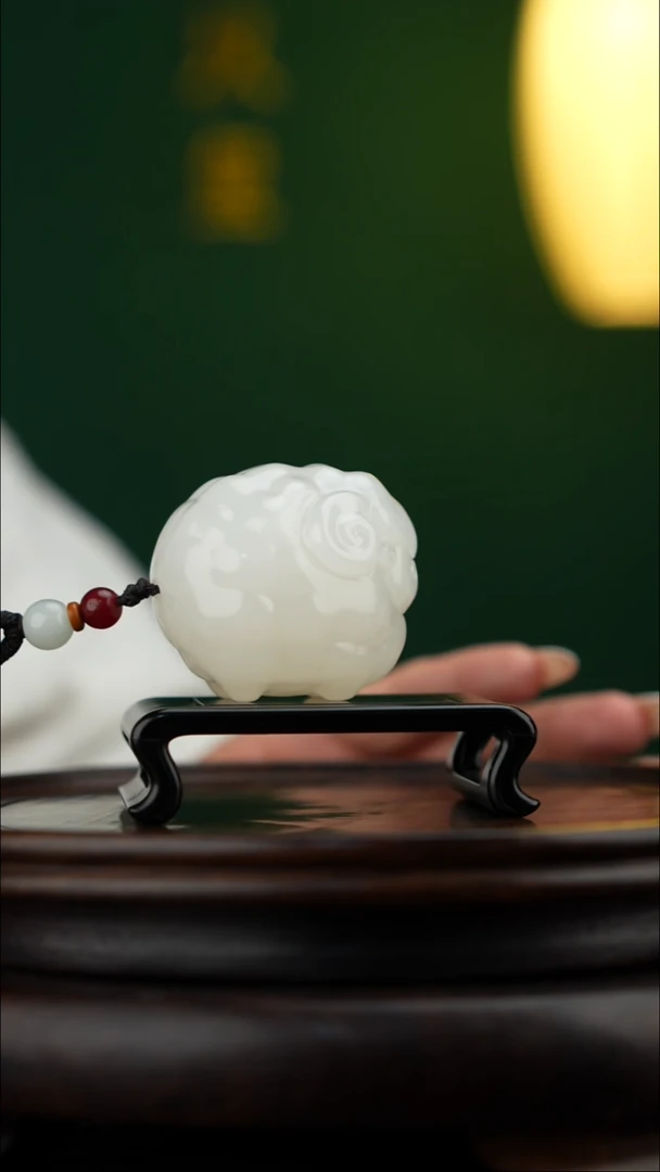 玉【喜气洋洋】天然玉石手把件