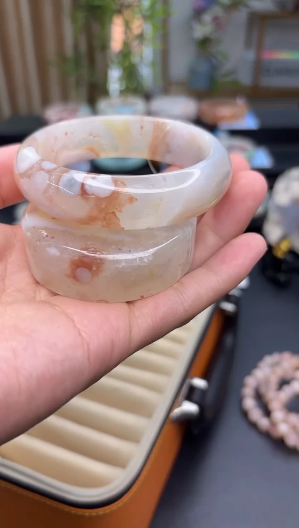 【闪购商品】石英质玉手镯未镶嵌C877(61圈赠送镯心)