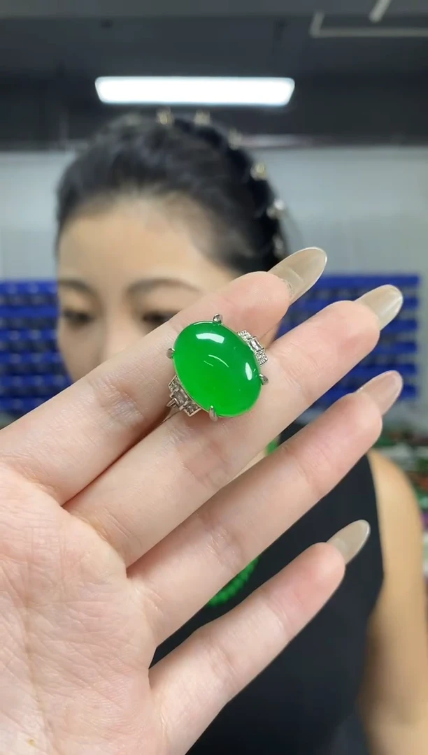 未镶嵌戒指翡翠多样性发其一颜色微差