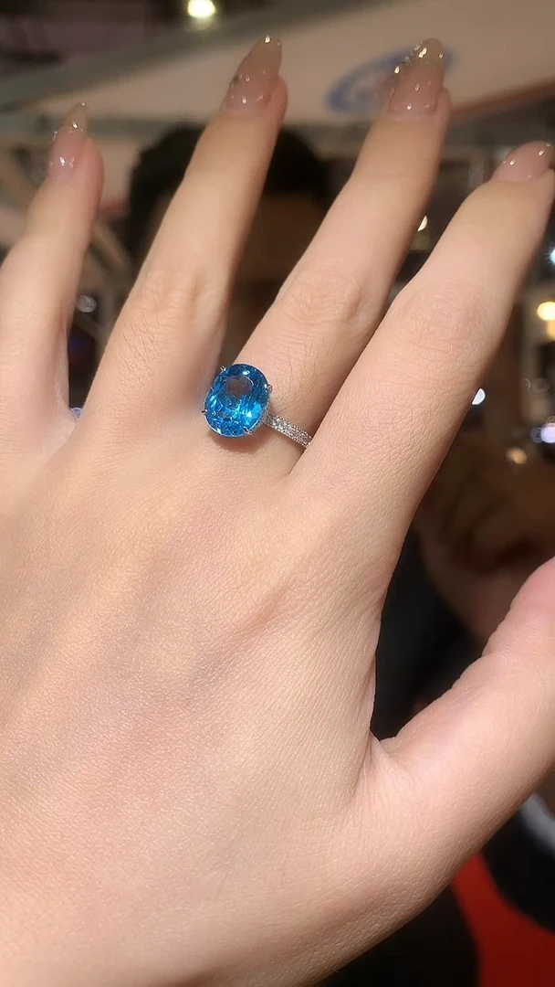 银S925镶嵌戒指托帕石【宝石世家严选】