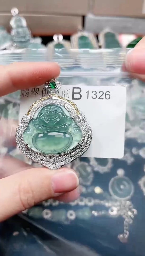 【闪购商品】翡翠颈饰未镶嵌1326赠皮绳