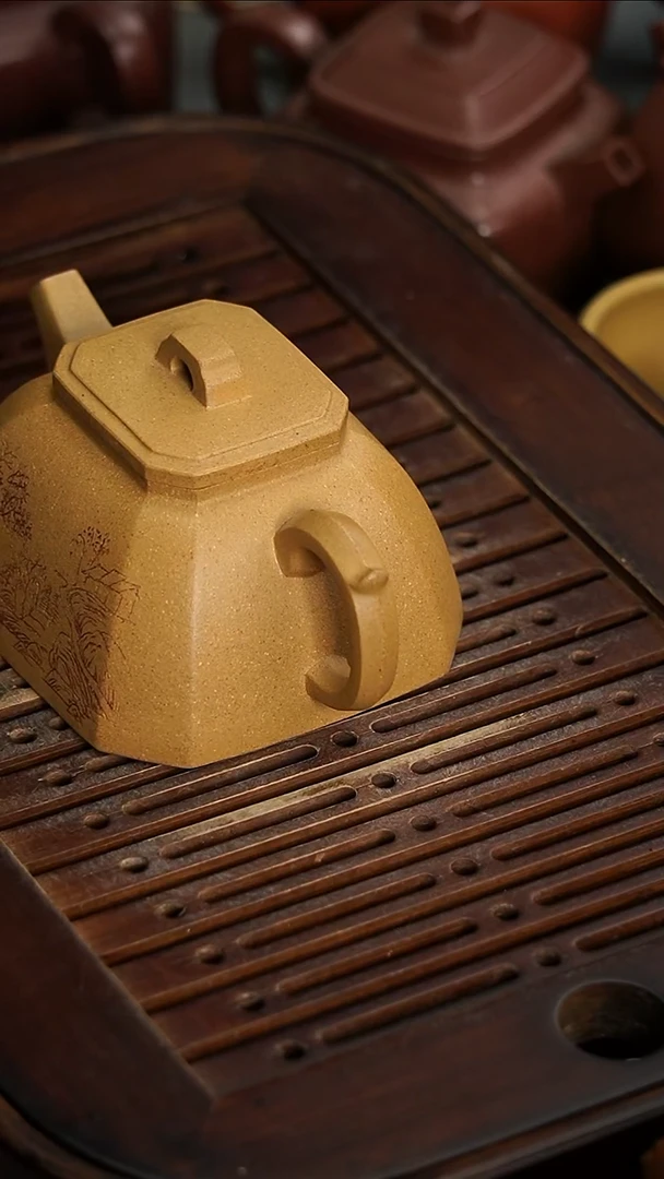 茶壶紫砂宜兴紫砂黄金段纳福八方200毫升