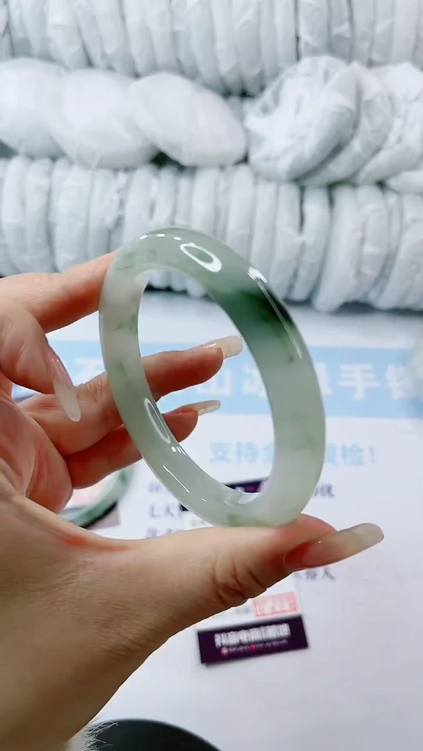 【闪购商品】石英质玉手镯未镶嵌多样性发货A185