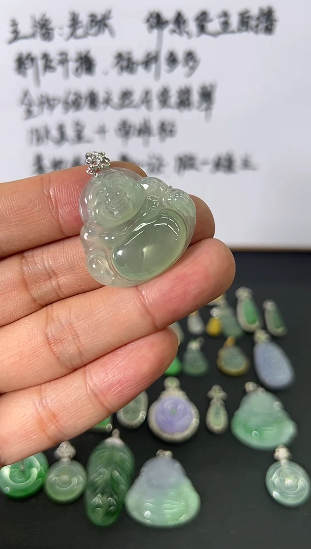 吊坠(不含链)18K金镶嵌翡翠缅甸a货翡翠18k金钻镶嵌佛公