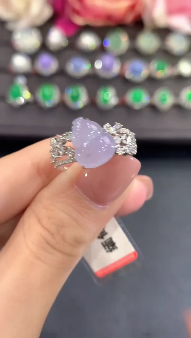 18K金镶嵌戒指翡翠七*a106紫货有色差