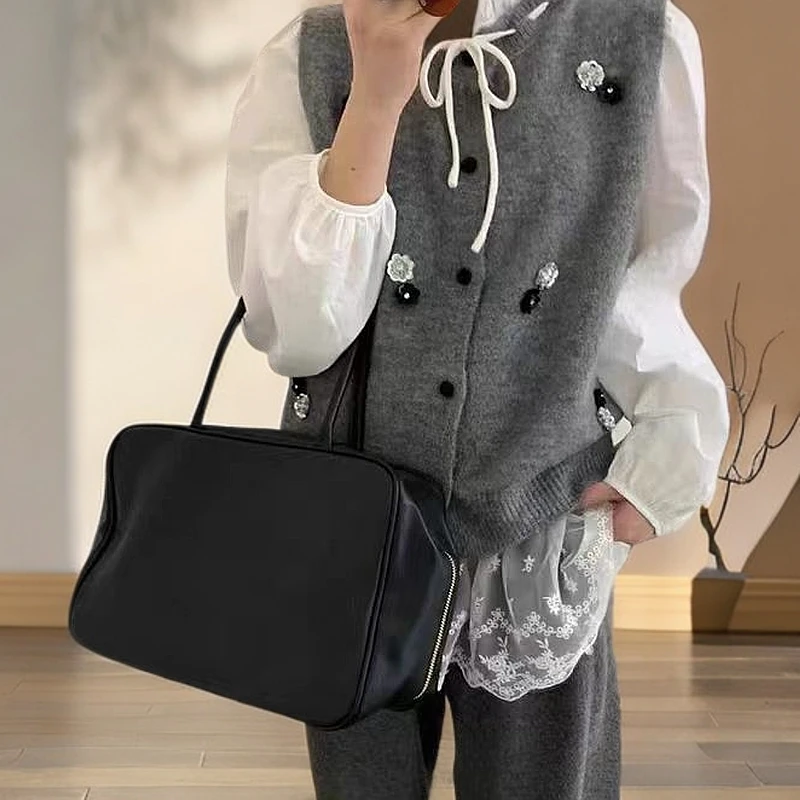 611-620 2025春季新款韩版设计感针织衫镂空高级感