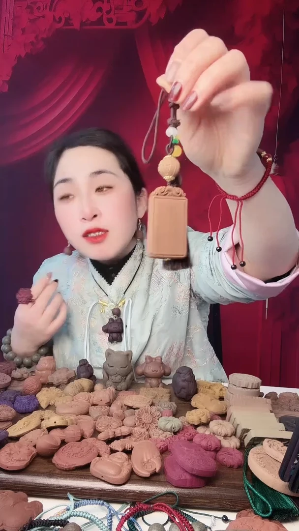 【闪购商品】泥塑小青龙无事牌＋鹅梨珠车挂