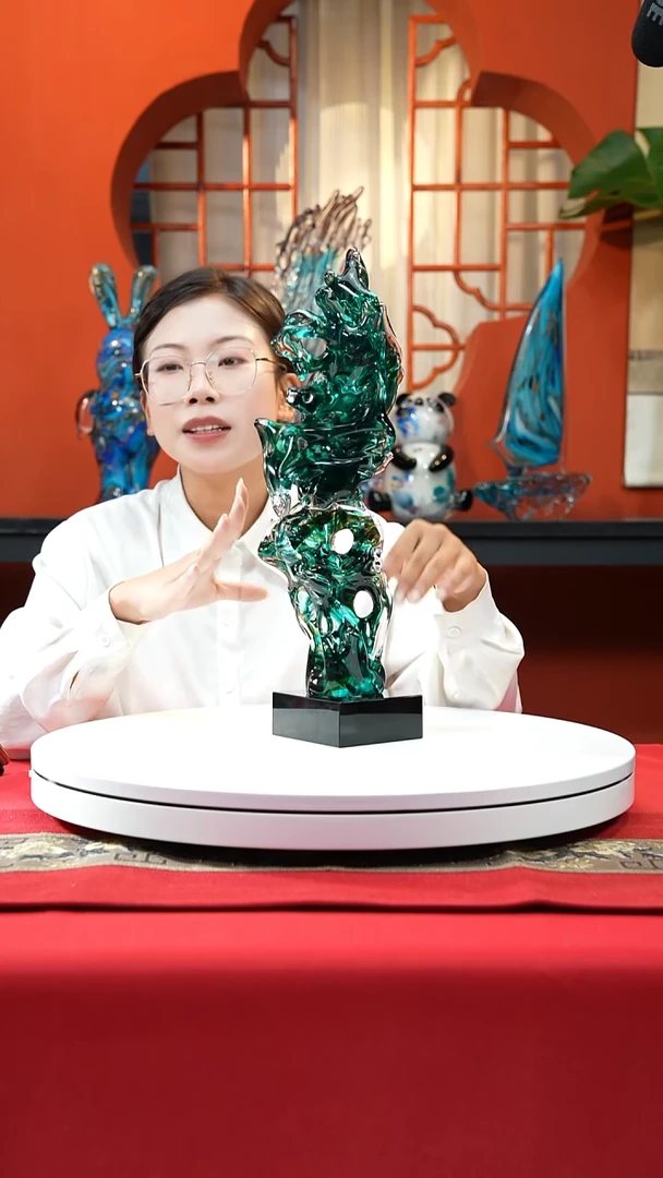 手工艺品琉璃绿色太湖石摆件