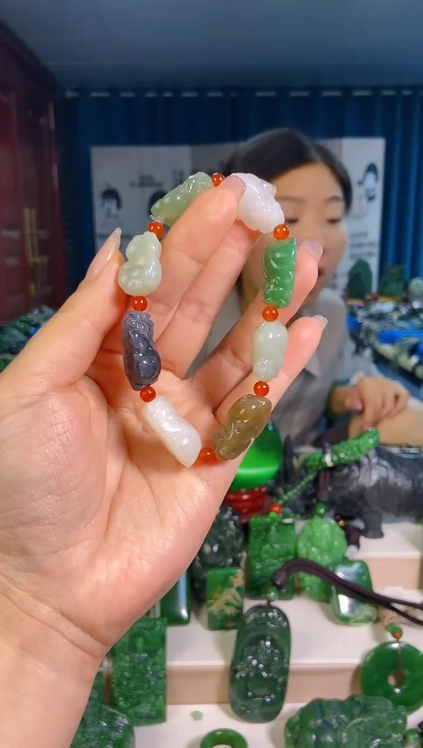 和田玉未镶嵌挂件1