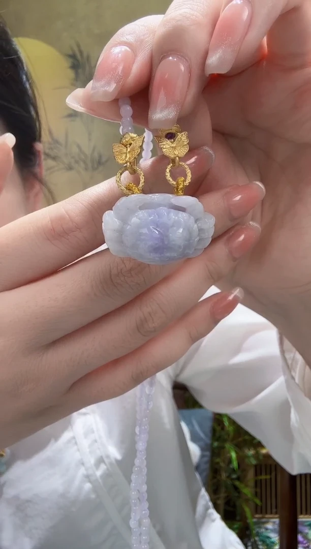 翡翠未镶嵌颈饰吊坠