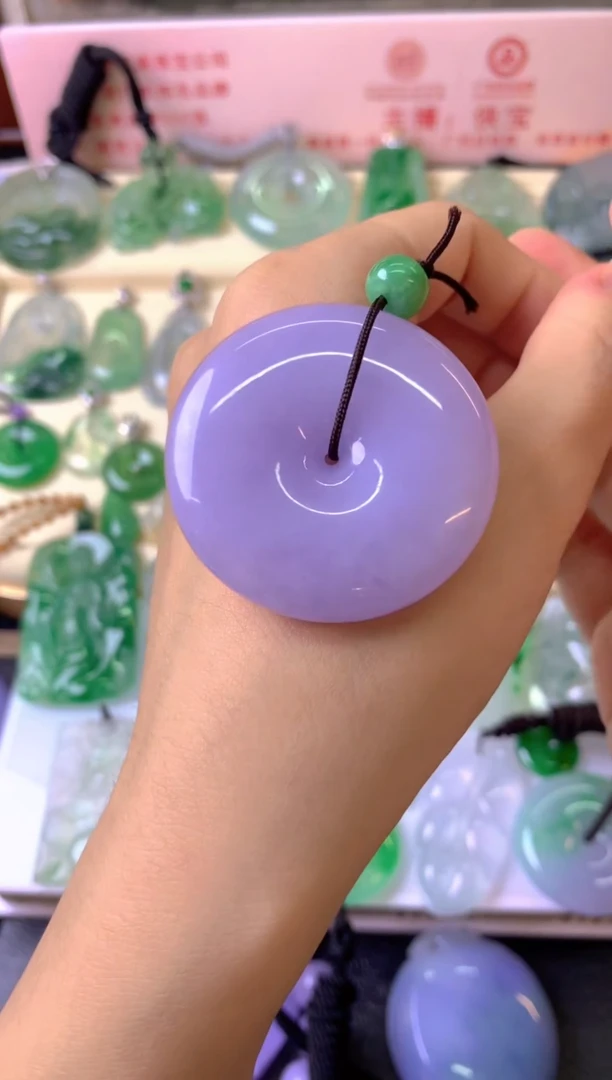 未镶嵌定制翡翠M****e裸玉（客户意向镶嵌）