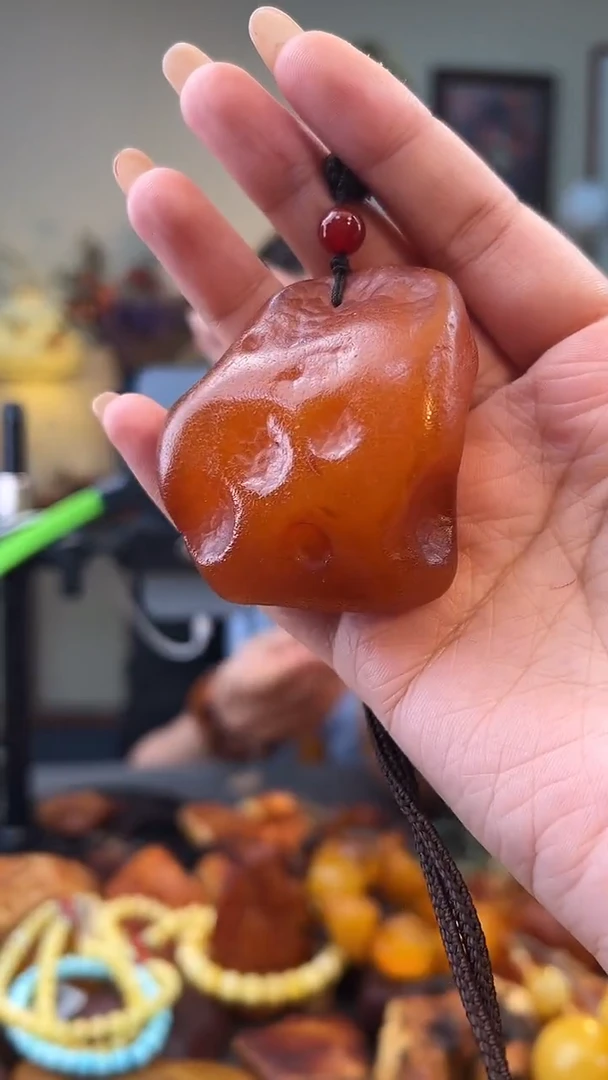 琥珀颈饰未镶嵌吊坠