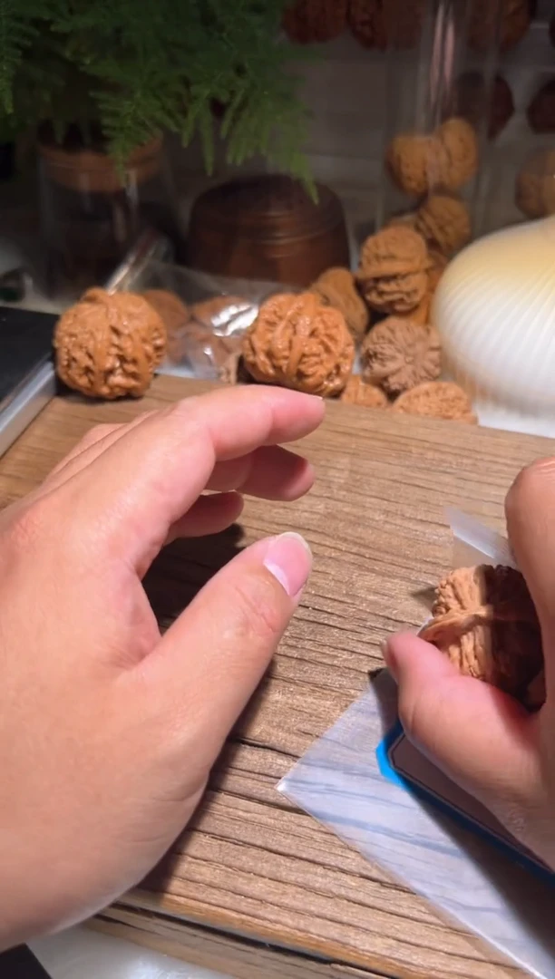 【闪购商品】文玩核桃吊坠shen天地49.9