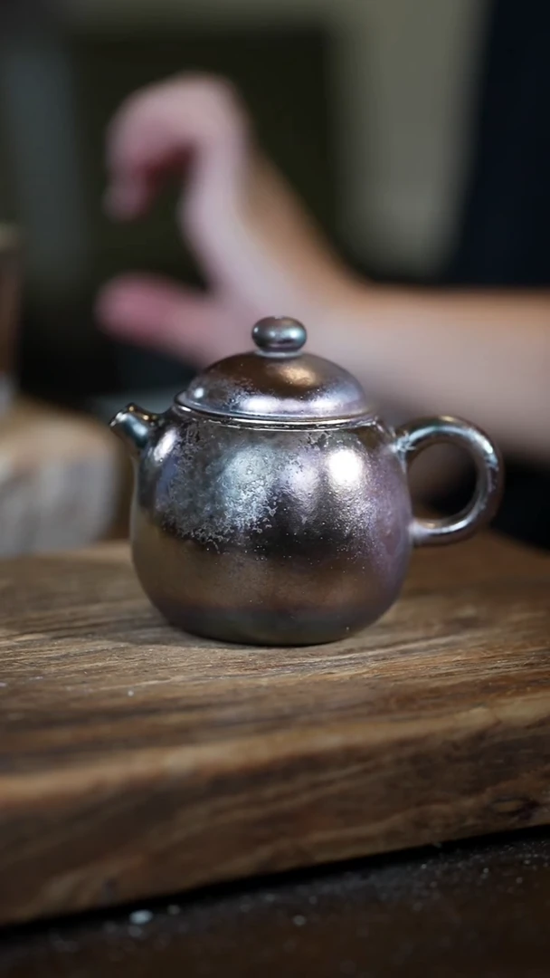 浪鬼柴烧无相系列 壶 微瑕