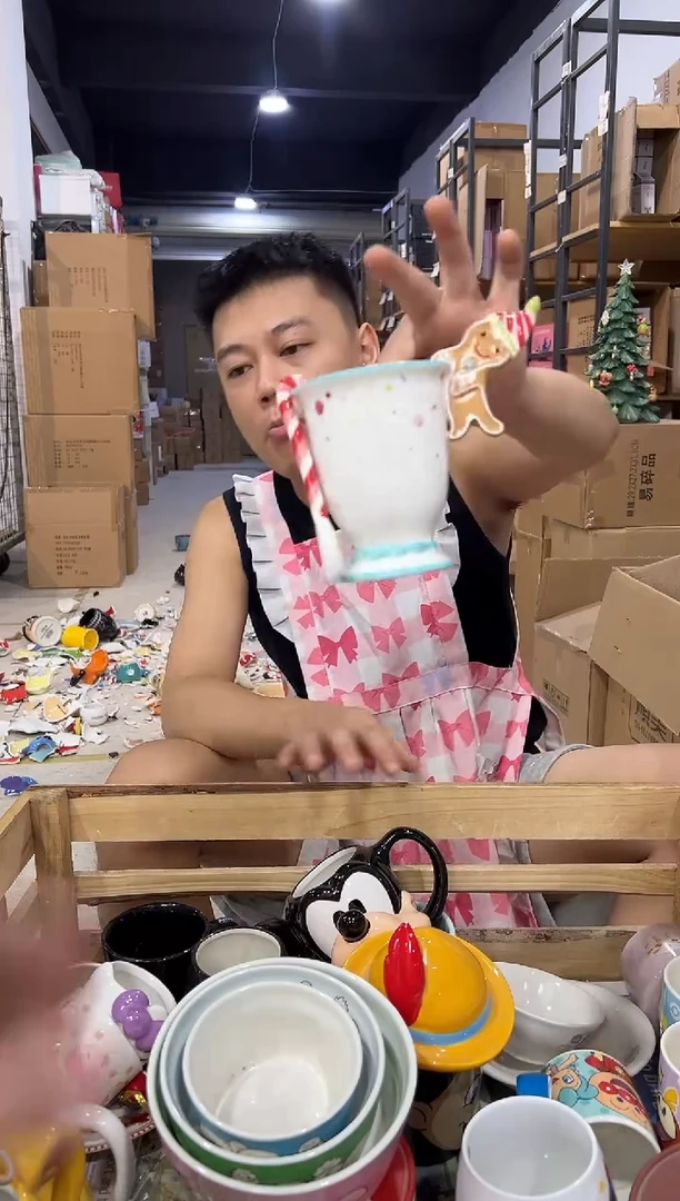 瓷片姜饼人一杯一勺