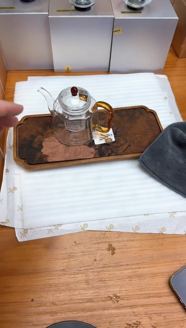 禾器金标锦瑞壶琥珀色