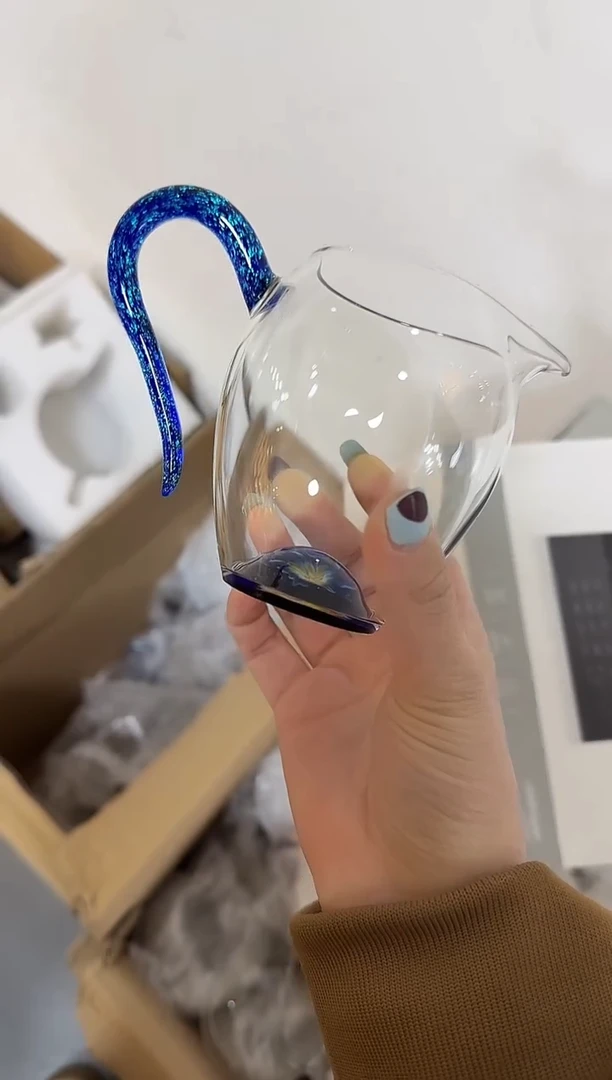 湛蓝金蓝花怡然公道杯