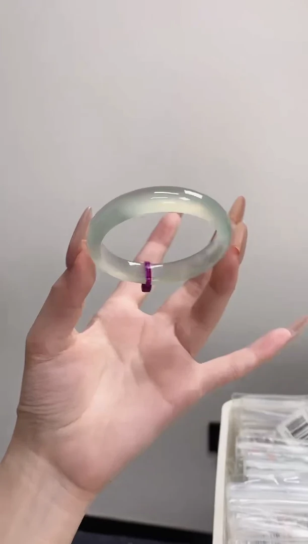 手镯玛瑙/玉髓未镶嵌51-52正圈