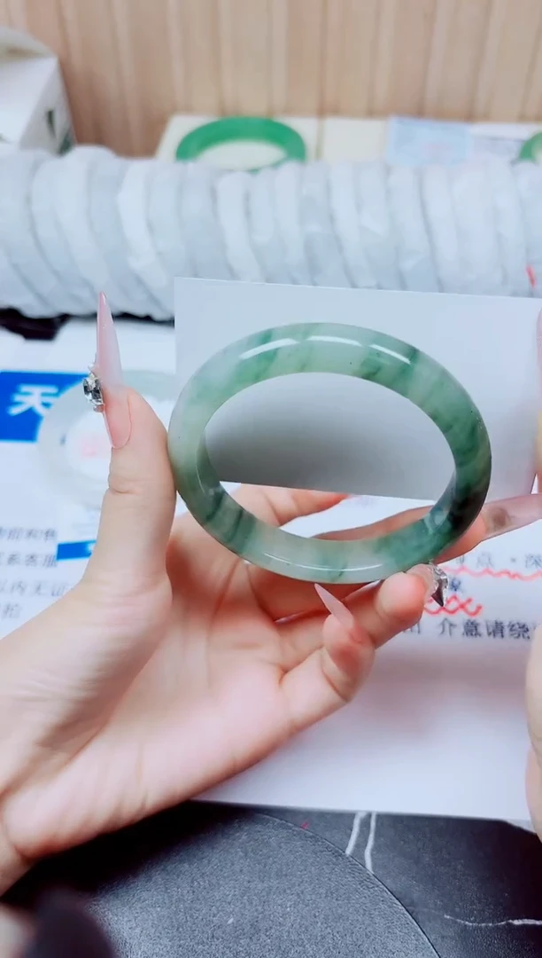 未镶嵌手镯石英质玉202/60