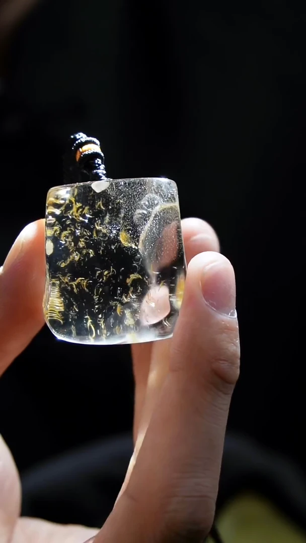 吊坠(赠链)未镶嵌水晶水晶