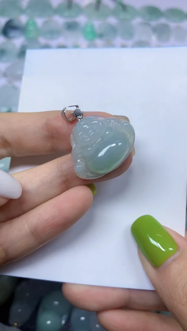 翡翠未镶嵌颈饰挂件