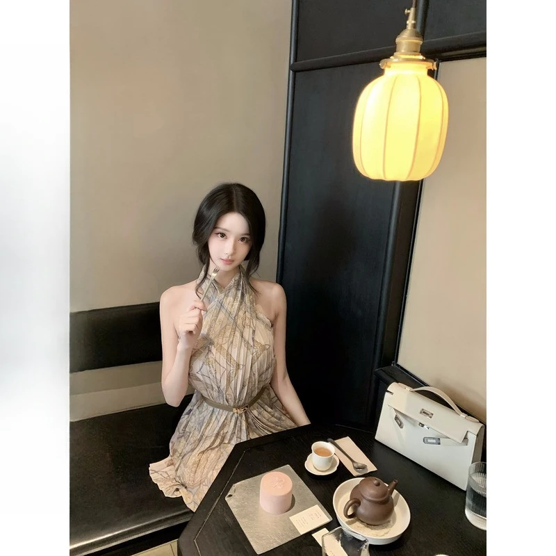 超火的很辣【老钱浮梦 送腰带】交叉绑带削肩连衣裙+腰带女