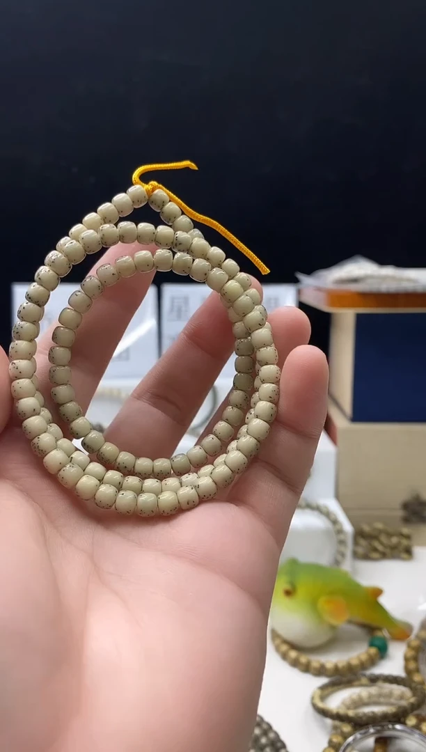 手串星月菩提115    b15